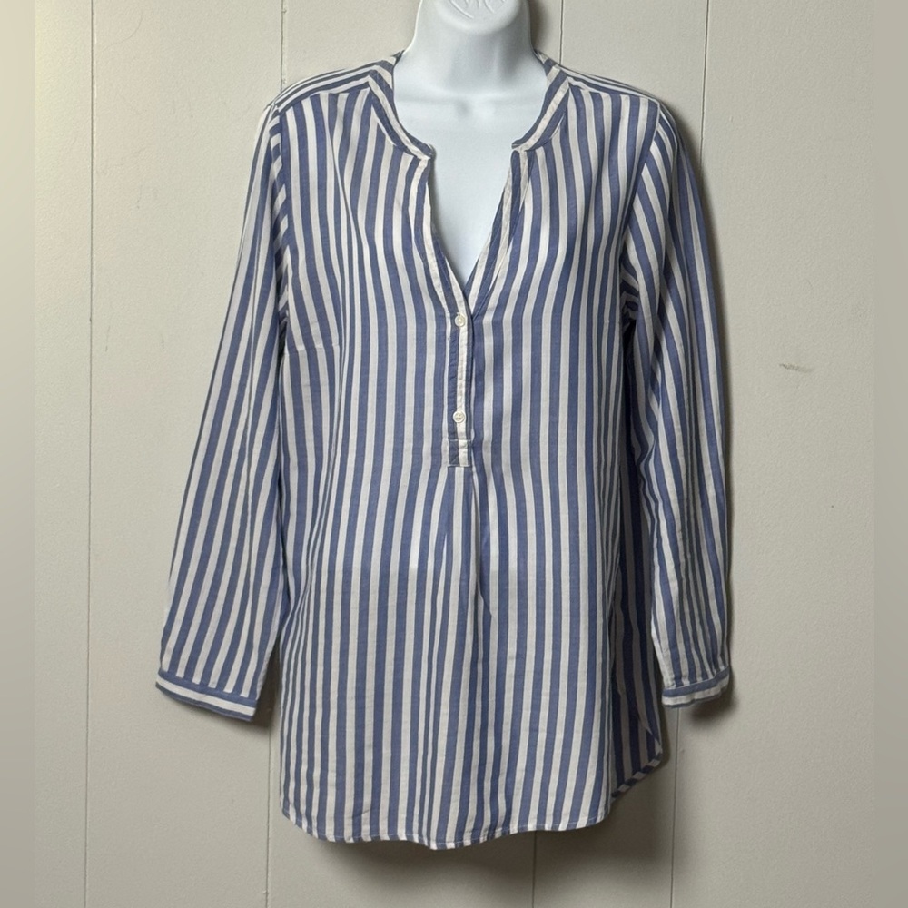 Old Navy Blue and White Striped Long Sleeve V Neck Two Button Top Size M
